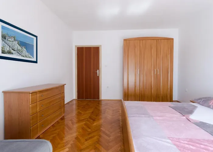 Slavica Apartman Lopar
