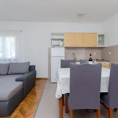 Slavica Apartmán *