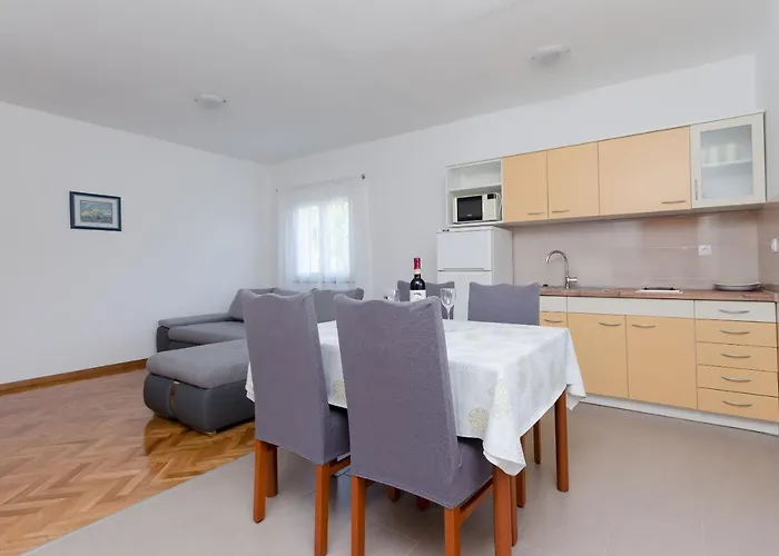 Apartman Slavica Lopar